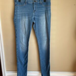 Hollister Women's Light Blue Skinny Jeans